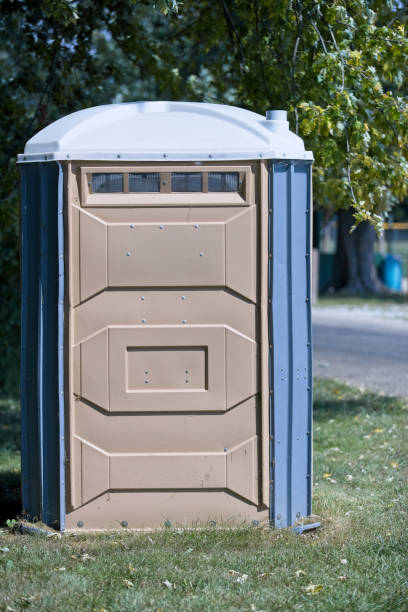Porta potty delivery and setup in Lebanon South, PA